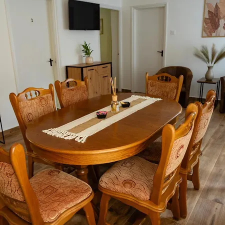 Tiszavirág Màrtèly Appartement